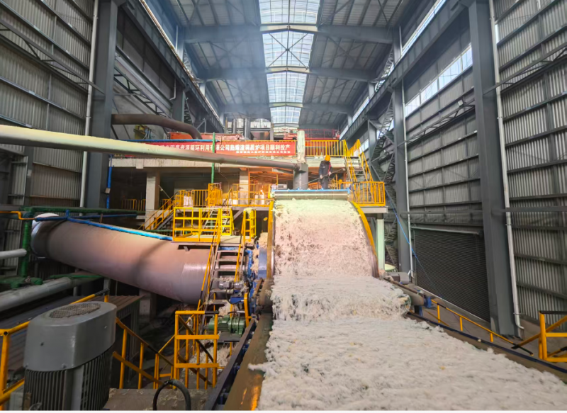 我司为辽宁建兴定制热熔渣调质炉稳定运行 优质出棉获高度认可