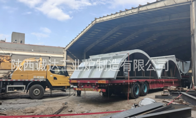 履约推进！陕西诚达为客户定制大型精炼炉炉壳顺利发货，安装工作有序筹备